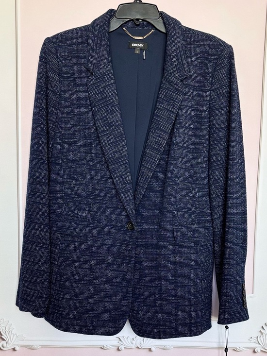 Dkny Jackets & Blazers - DKNY Essentials Long Sleeve Navy & White Single Button Fitted Blazer--NWT--16